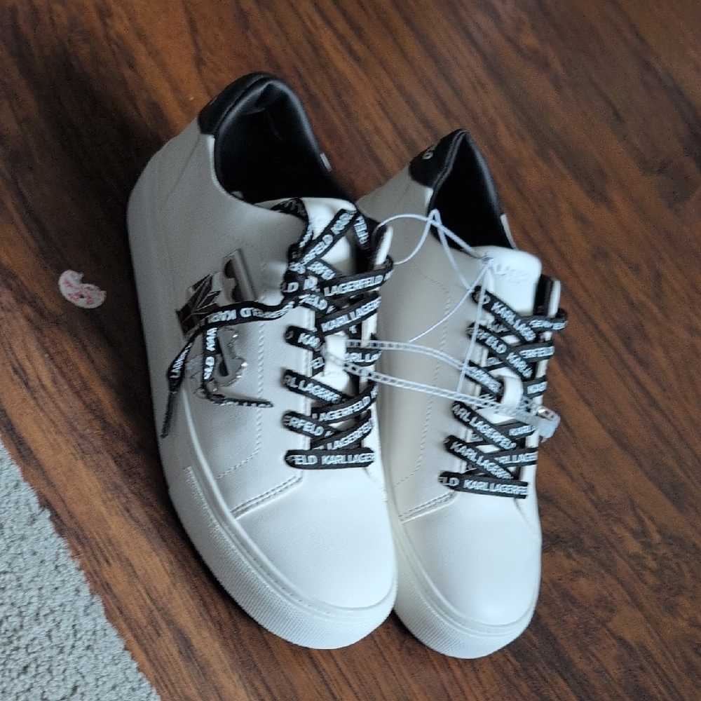 Karl Lagerfeld Cream Sneakers with Black Details - Picture 5 of 5